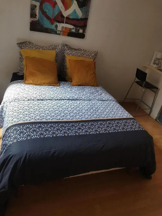 Ferienwohnung Loux Lyon